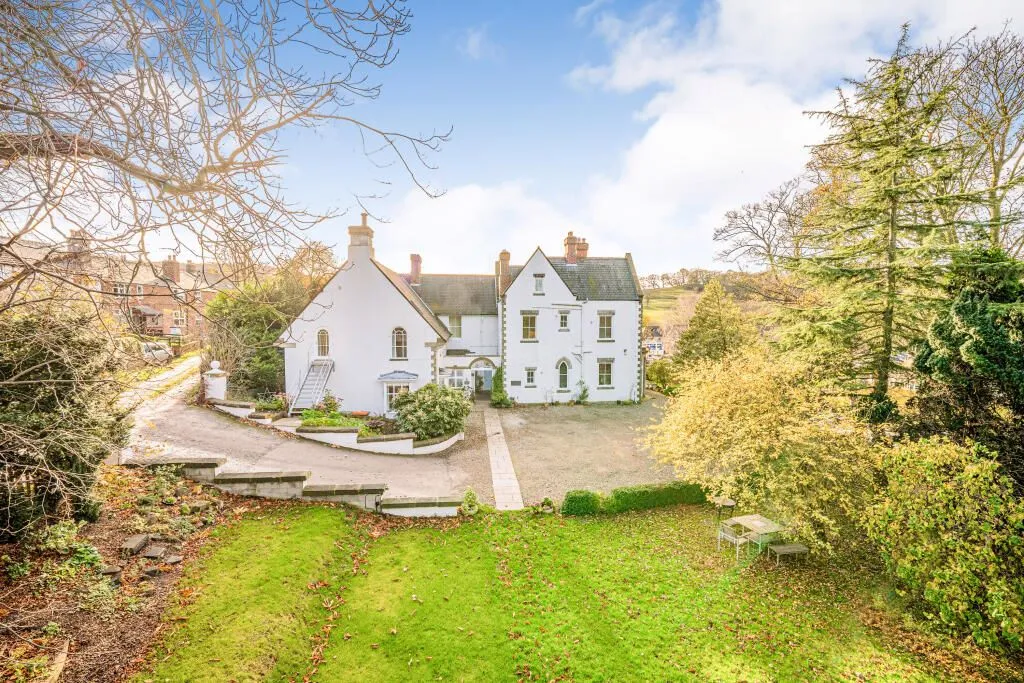 Grosmont, Whitby, North Yorkshire, YO22 5PE - Online Properties