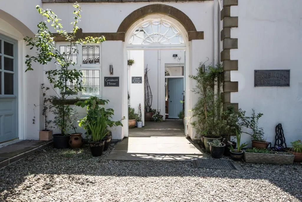 Grosmont, Whitby, North Yorkshire, YO22 5PE - Online Properties