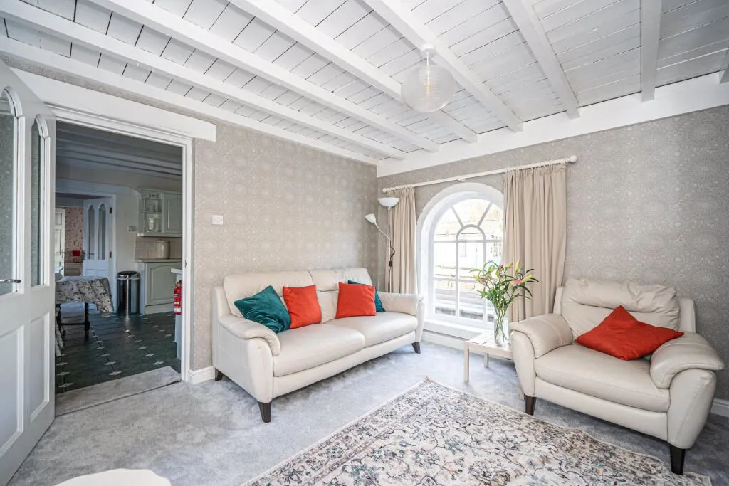 Grosmont, Whitby, North Yorkshire, YO22 5PE - Online Properties