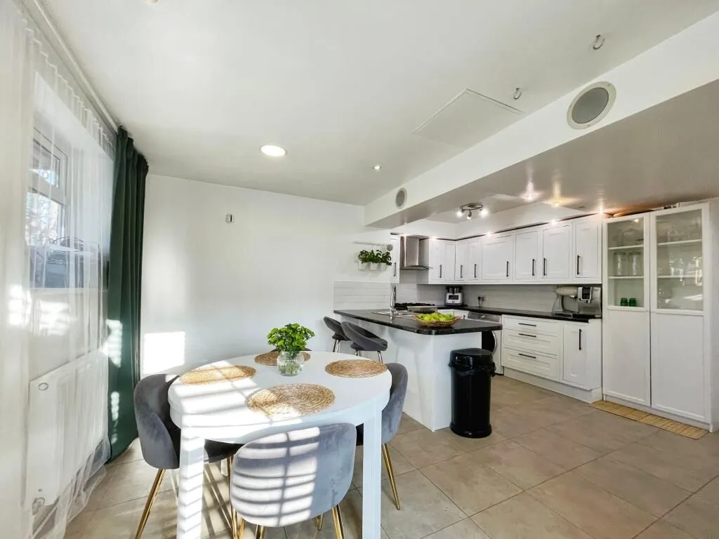 Liverpool, Merseyside, L36 8BN - Online Properties