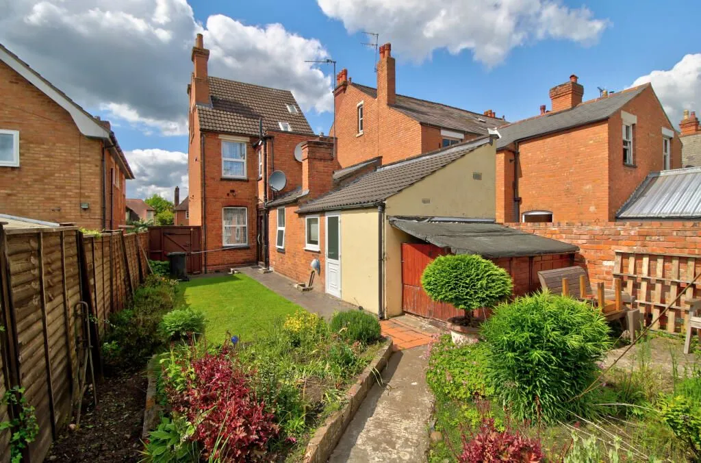 Kidderminster, Worcestershire, DY10 1XD - Online Properties