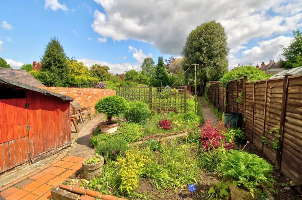 Kidderminster, Worcestershire, DY10 1XD - Online Properties