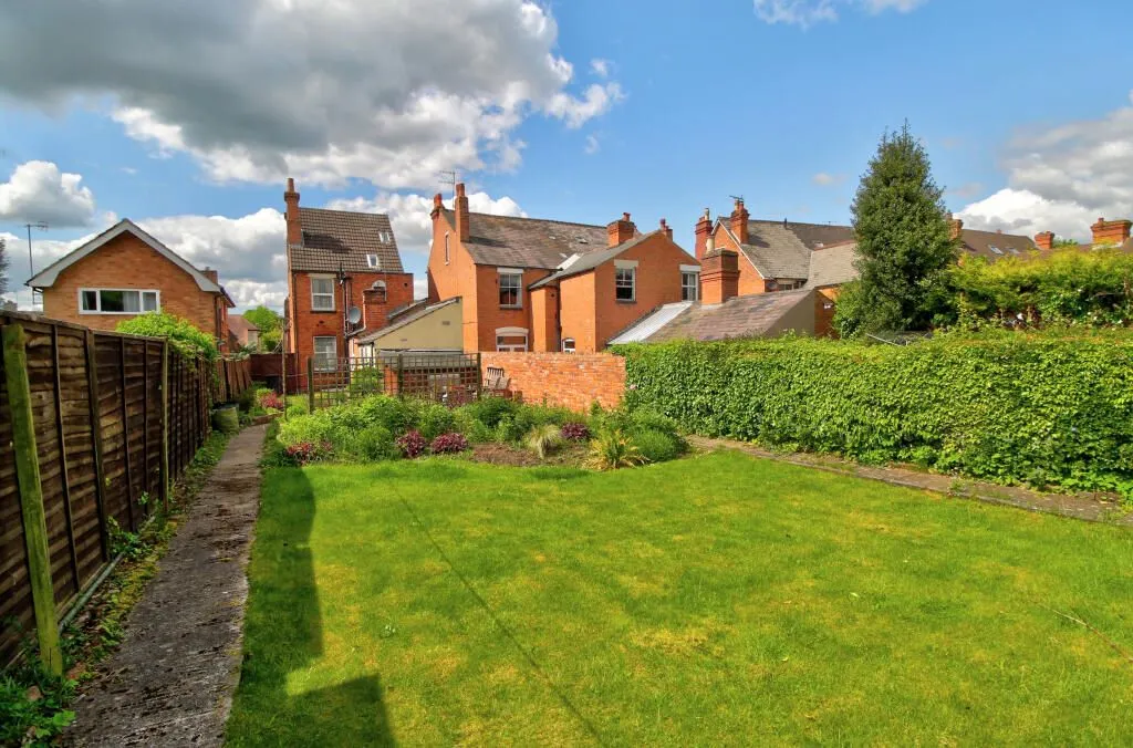 Kidderminster, Worcestershire, DY10 1XD - Online Properties