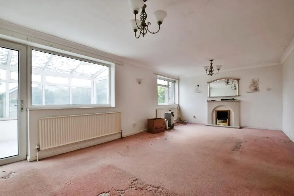 Knutsford, Cheshire, WA16 9AN - Online Properties