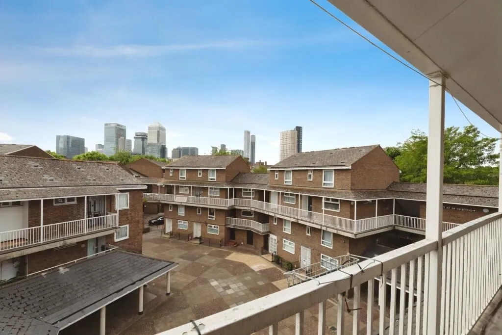 London, E14 7DW - Online Properties