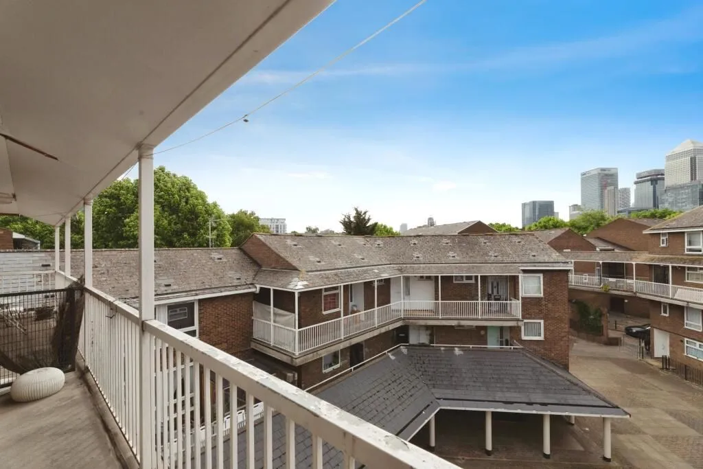 London, E14 7DW - Online Properties