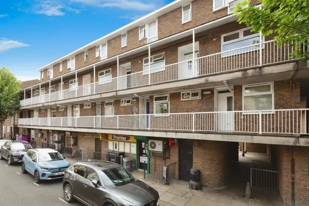 London, E14 7DW - Online Properties