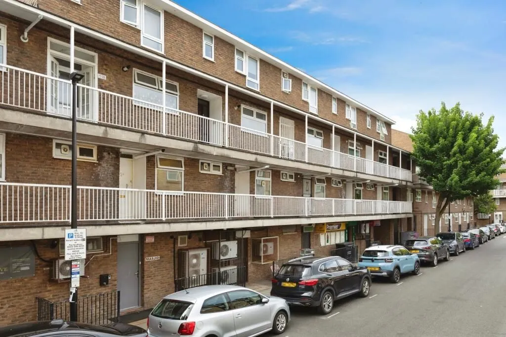London, E14 7DW - Online Properties