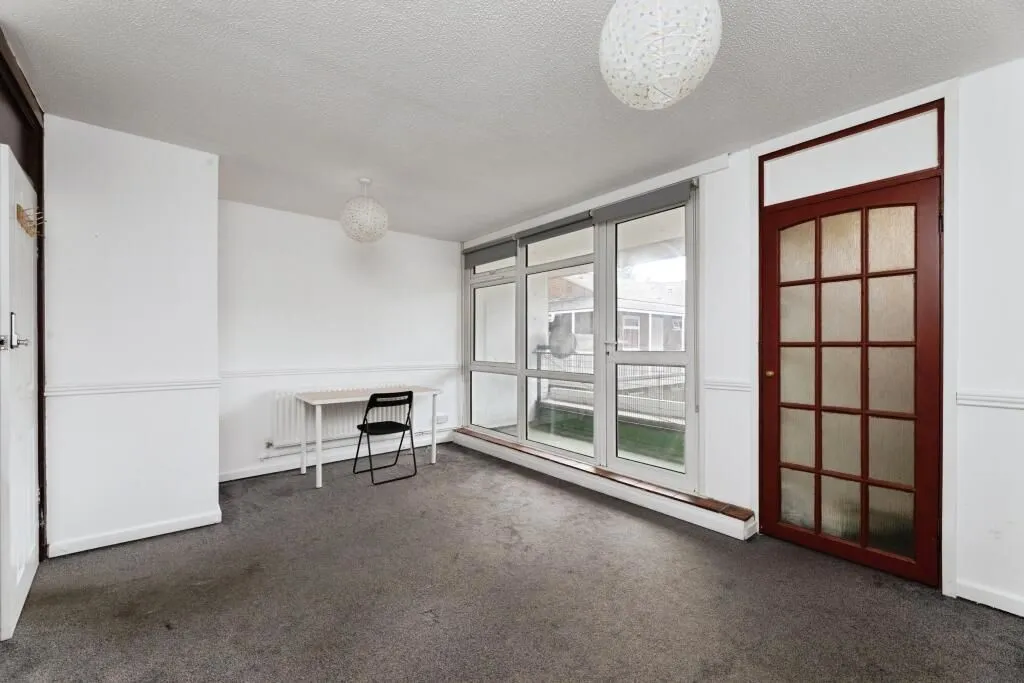 London, E14 7DW - Online Properties