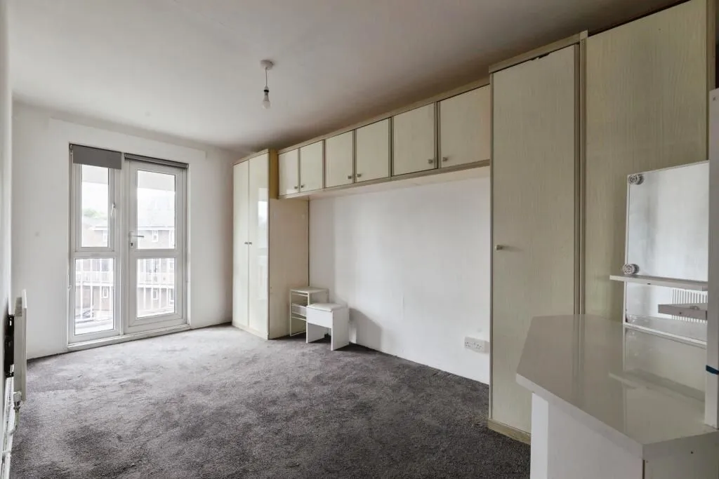 London, E14 7DW - Online Properties