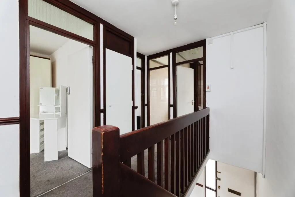 London, E14 7DW - Online Properties