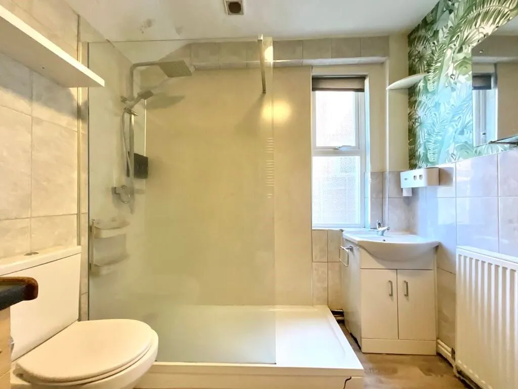 Gedling, Nottingham, Nottinghamshire, NG4 3JZ - Online Properties