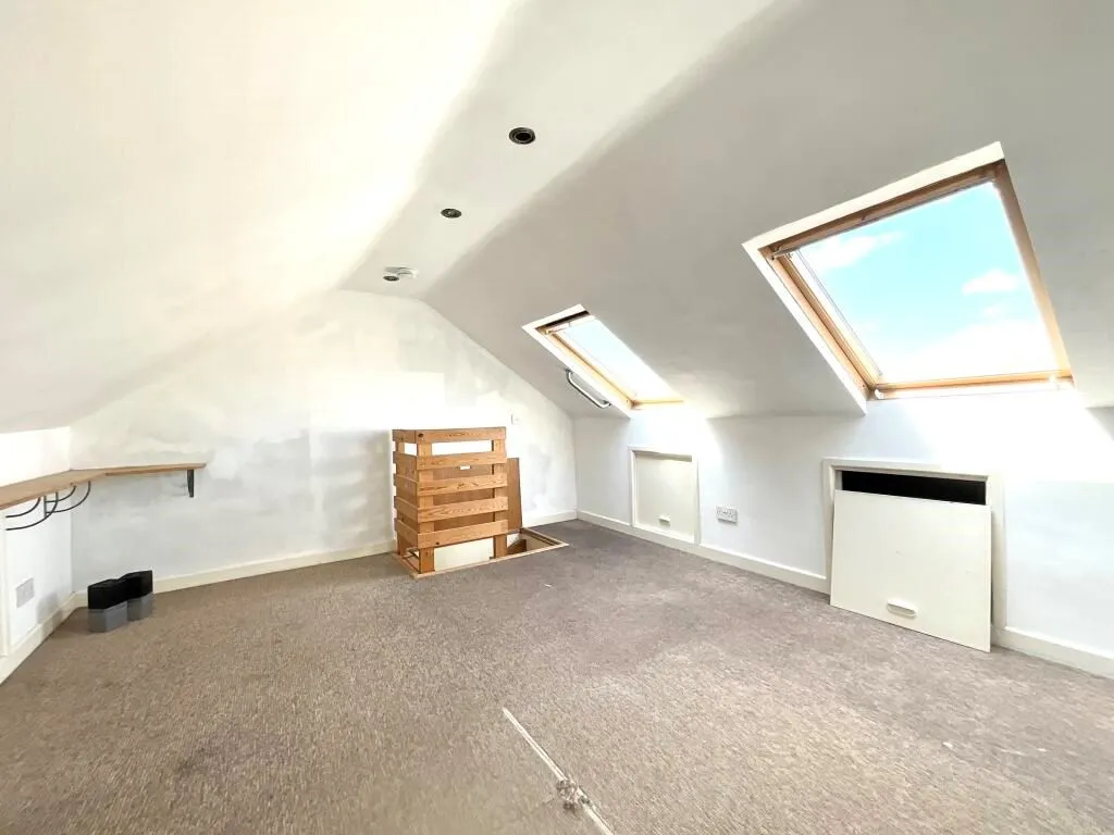 Gedling, Nottingham, Nottinghamshire, NG4 3JZ - Online Properties