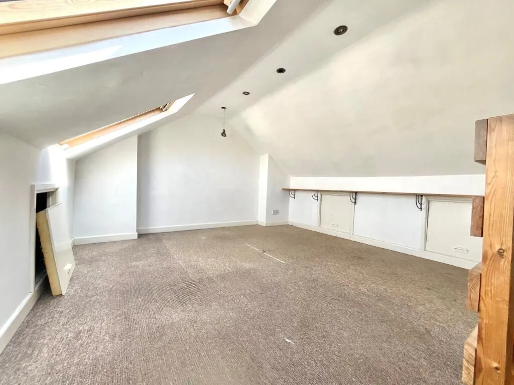 Gedling, Nottingham, Nottinghamshire, NG4 3JZ - Online Properties