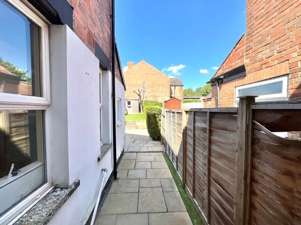 Gedling, Nottingham, Nottinghamshire, NG4 3JZ - Online Properties