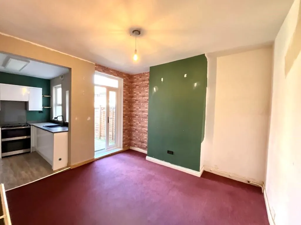 Gedling, Nottingham, Nottinghamshire, NG4 3JZ - Online Properties