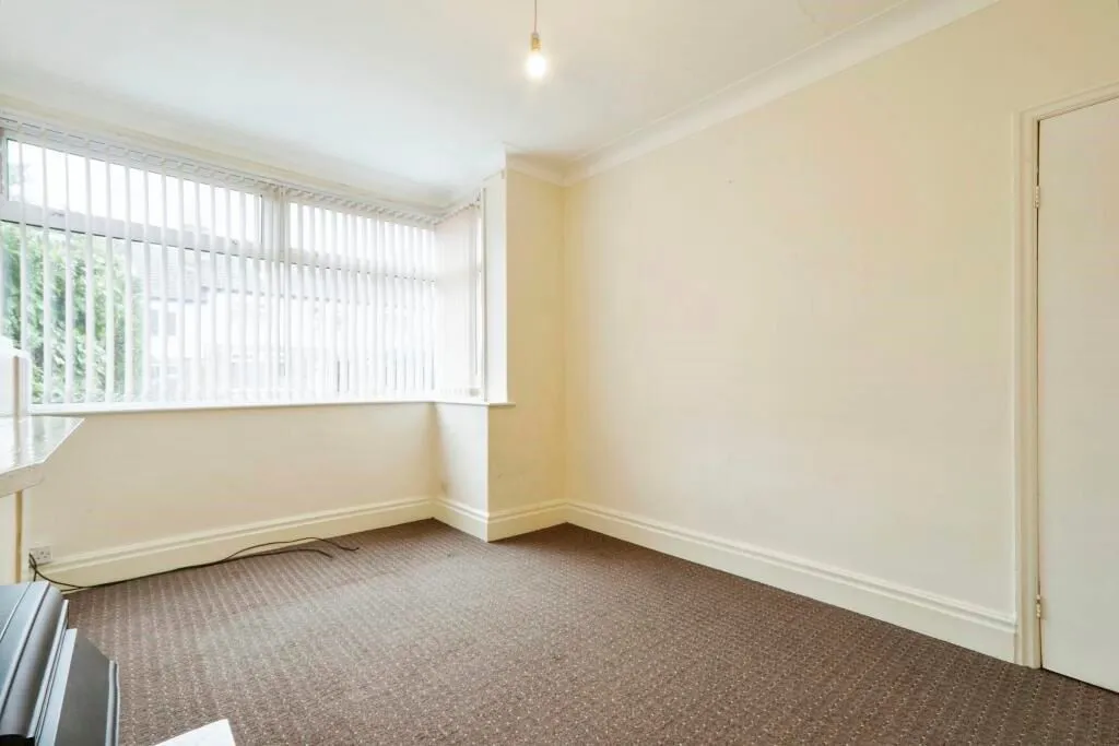 Rodley, Leeds, West Yorkshire, LS13 1JX - Online Properties