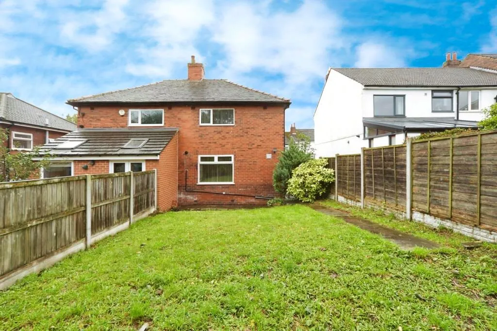 Rodley, Leeds, West Yorkshire, LS13 1JX - Online Properties