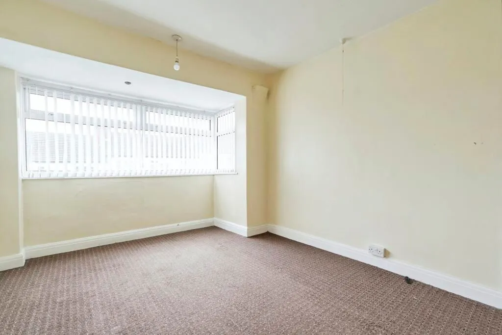 Rodley, Leeds, West Yorkshire, LS13 1JX - Online Properties