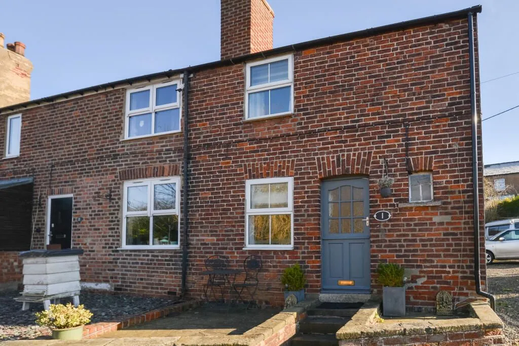 Grosmont, Whitby, North Yorkshire, YO22 5PD - Online Properties