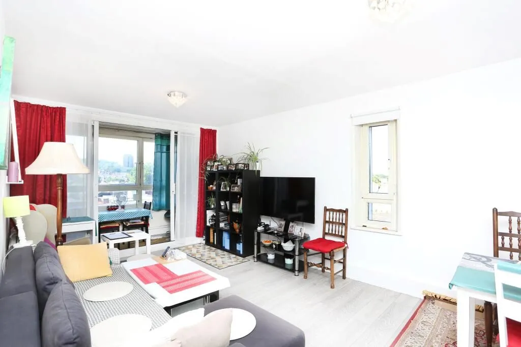 London, SE18 7NL - Online Properties