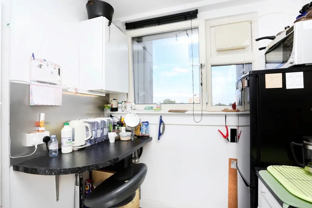 London, SE18 7NL - Online Properties