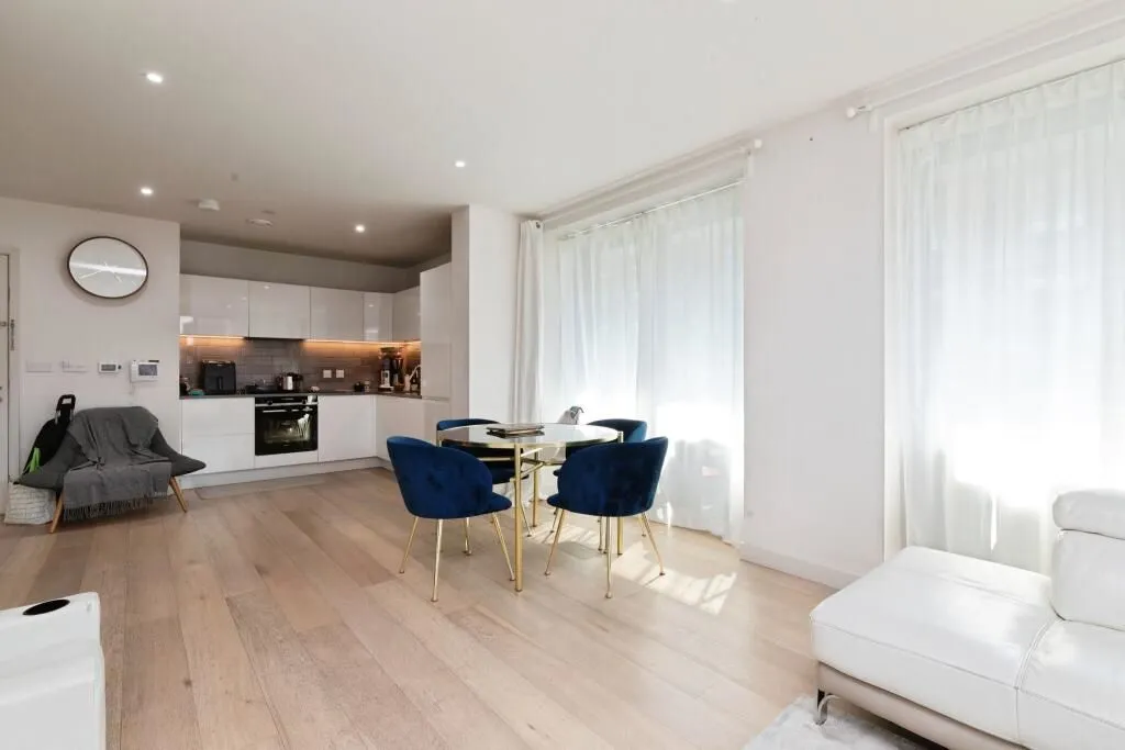 4 Bonnet Street, London, E16 2YY - Online Properties