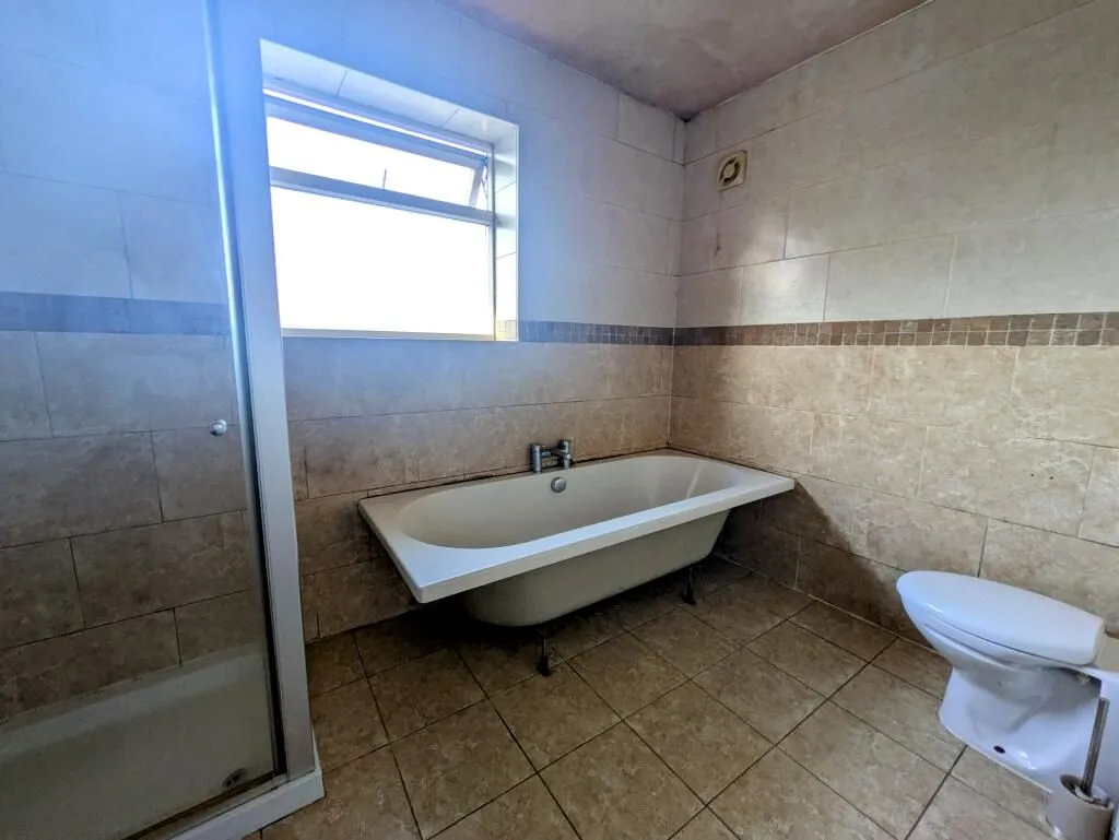Clayton, Bradford, West Yorkshire, BD14 6EX - Online Properties