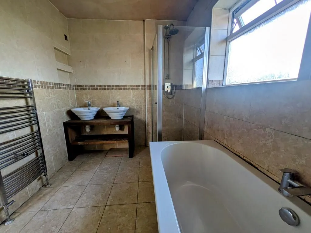 Clayton, Bradford, West Yorkshire, BD14 6EX - Online Properties