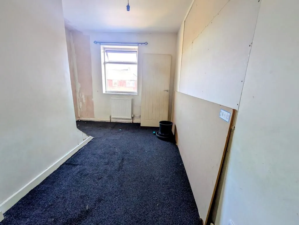 Clayton, Bradford, West Yorkshire, BD14 6EX - Online Properties