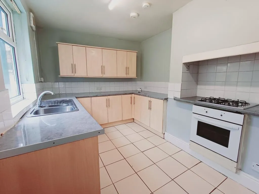 Darlington, County Durham, DL1 5DS - Online Properties
