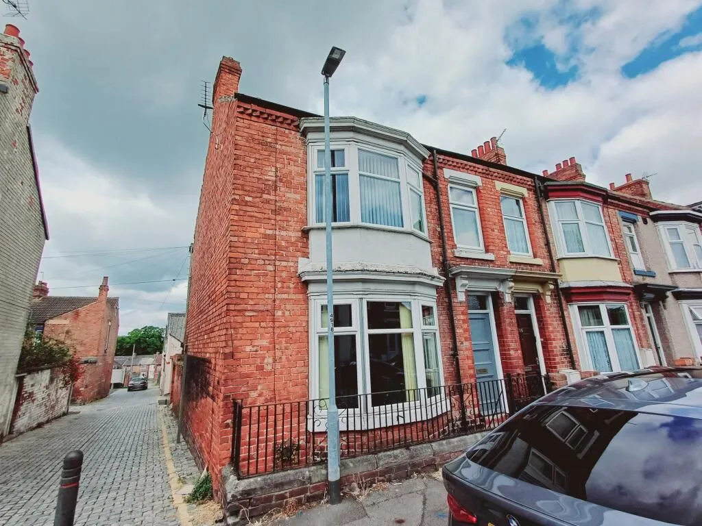 Darlington, County Durham, DL1 5DS - Online Properties