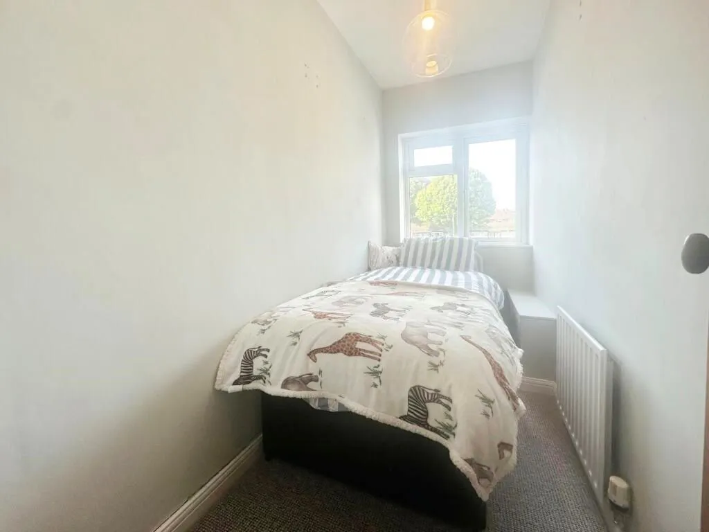 Codsall, Wolverhampton, West Midlands, WV8 1HZ - Online Properties