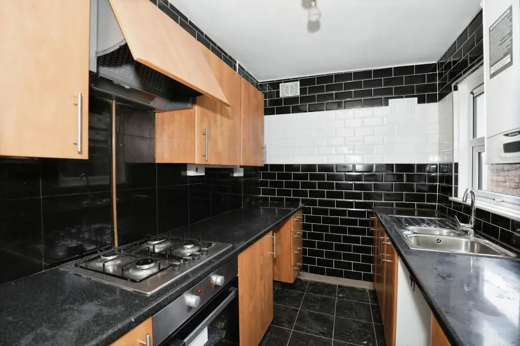 Smallthorne, Stoke-on-Trent, Staffordshire, ST6 1LG - Online Properties