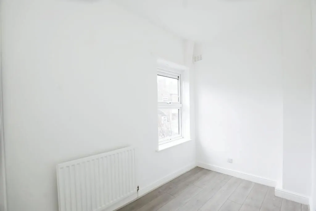 Smallthorne, Stoke-on-Trent, Staffordshire, ST6 1LG - Online Properties