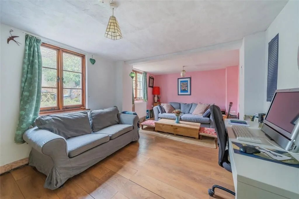 High Street, Crediton, Devon, EX17 3AE - Online Properties