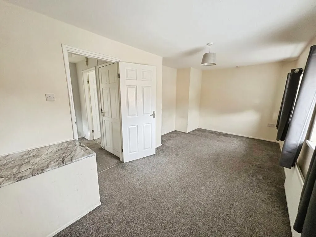 Stoke-on-Trent, Staffordshire, ST2 9JN - Online Properties