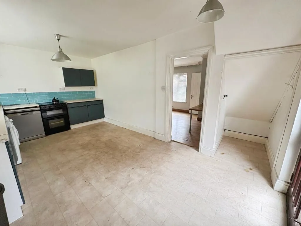Stoke-on-Trent, Staffordshire, ST2 9JN - Online Properties