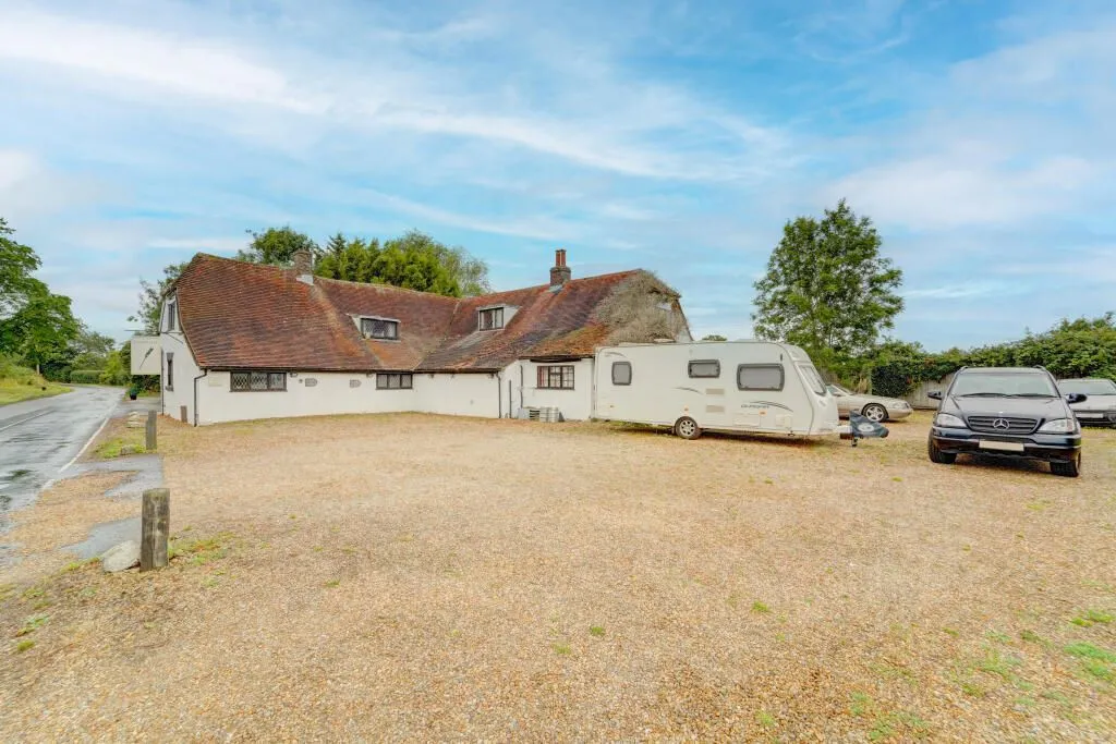 Wilden Road, Colmworth, Bedford, Bedfordshire, MK44 2NJ - Online Properties