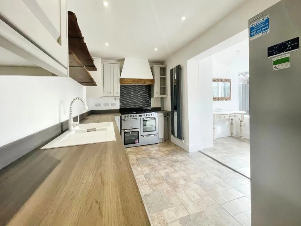 Liverpool, Merseyside, L15 7LG - Online Properties