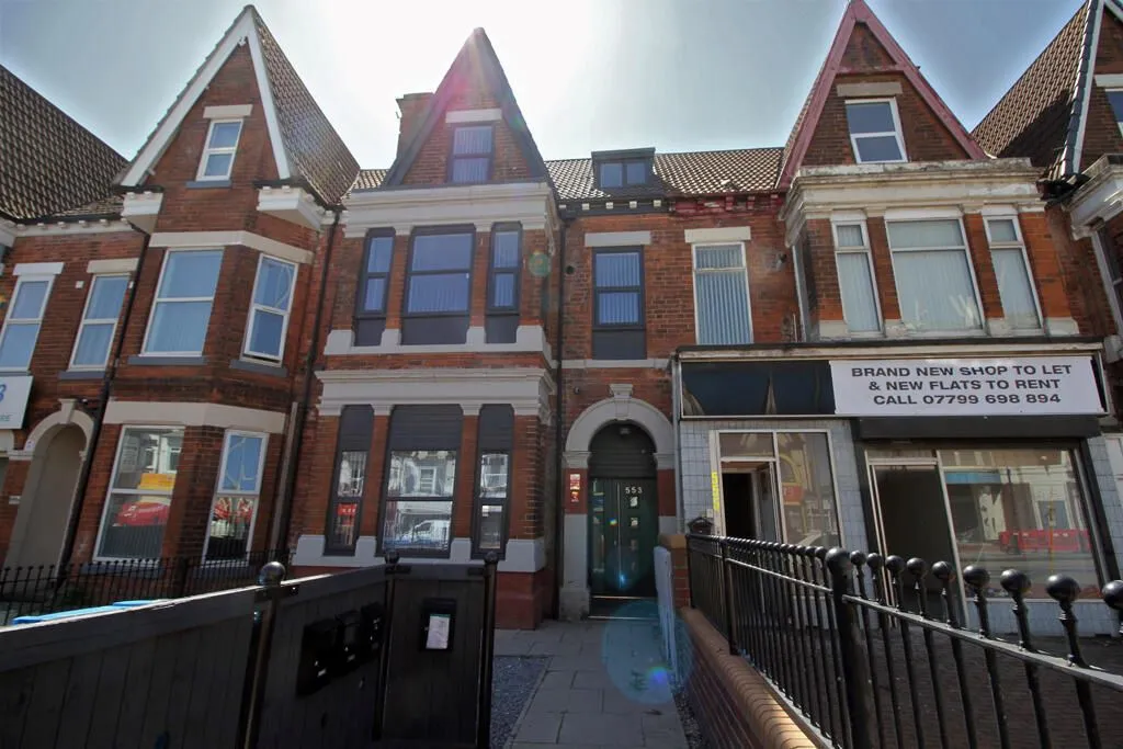 Hull, North Humberside, HU3 6HP - Online Properties
