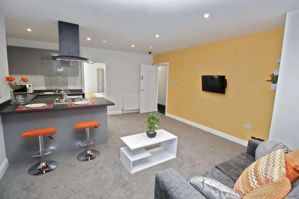 Hull, North Humberside, HU3 6HP - Online Properties