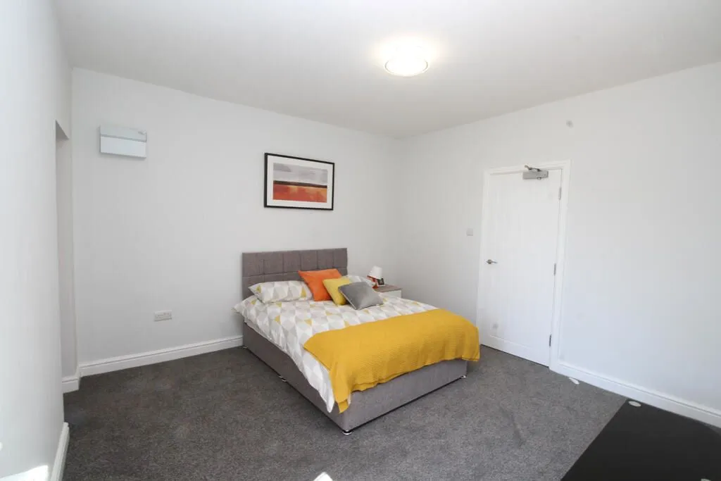 Hull, North Humberside, HU3 6HP - Online Properties