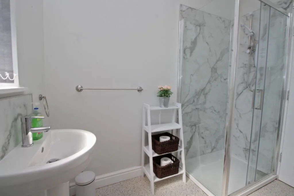 Hull, North Humberside, HU3 6HP - Online Properties