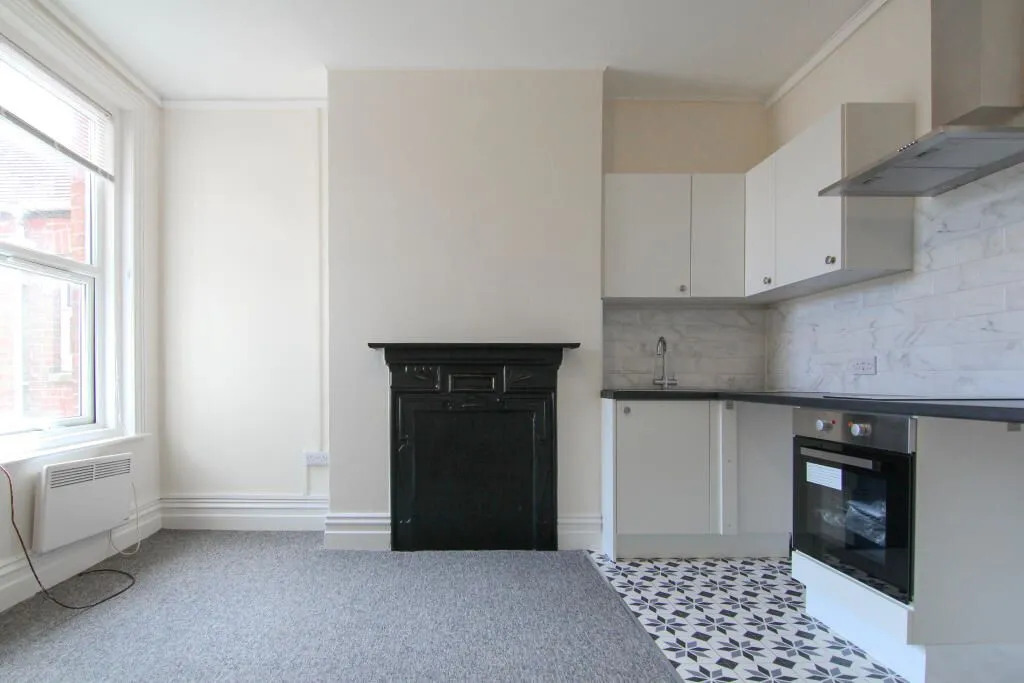 Bournemouth, Dorset, BH1 4ES - Online Properties