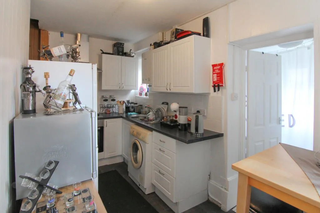 Bournemouth, Dorset, BH1 4ES - Online Properties