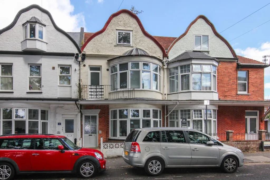 Bournemouth, Dorset, BH1 4ES - Online Properties
