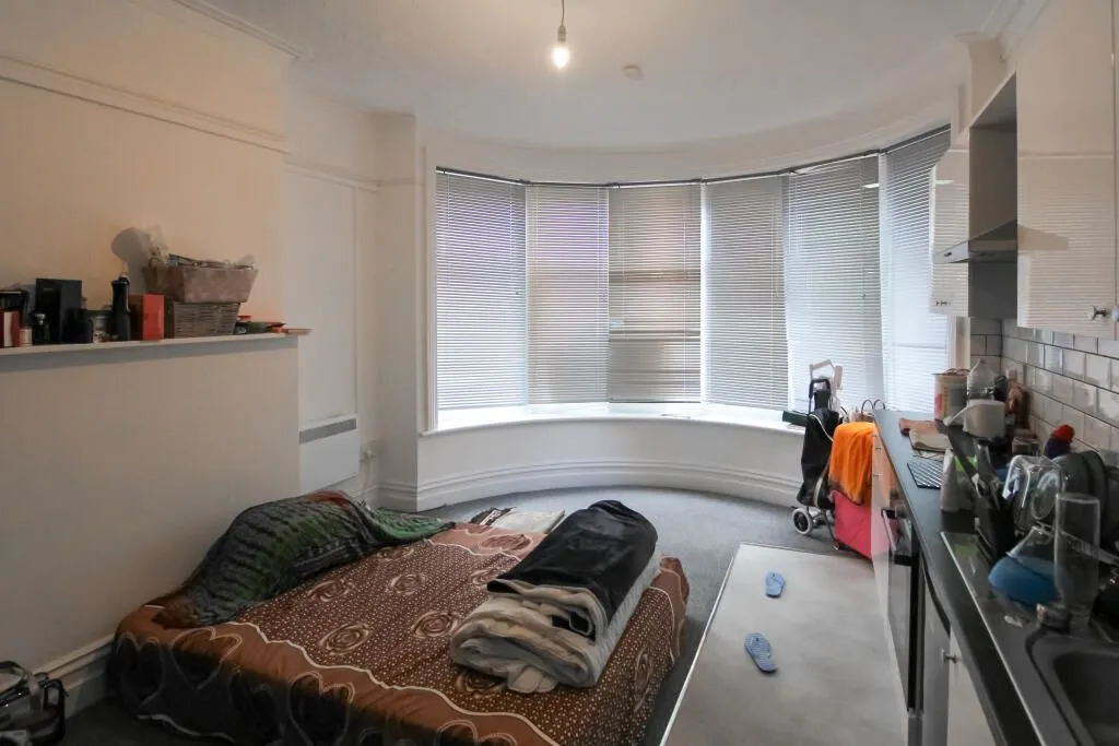 Bournemouth, Dorset, BH1 4ES - Online Properties