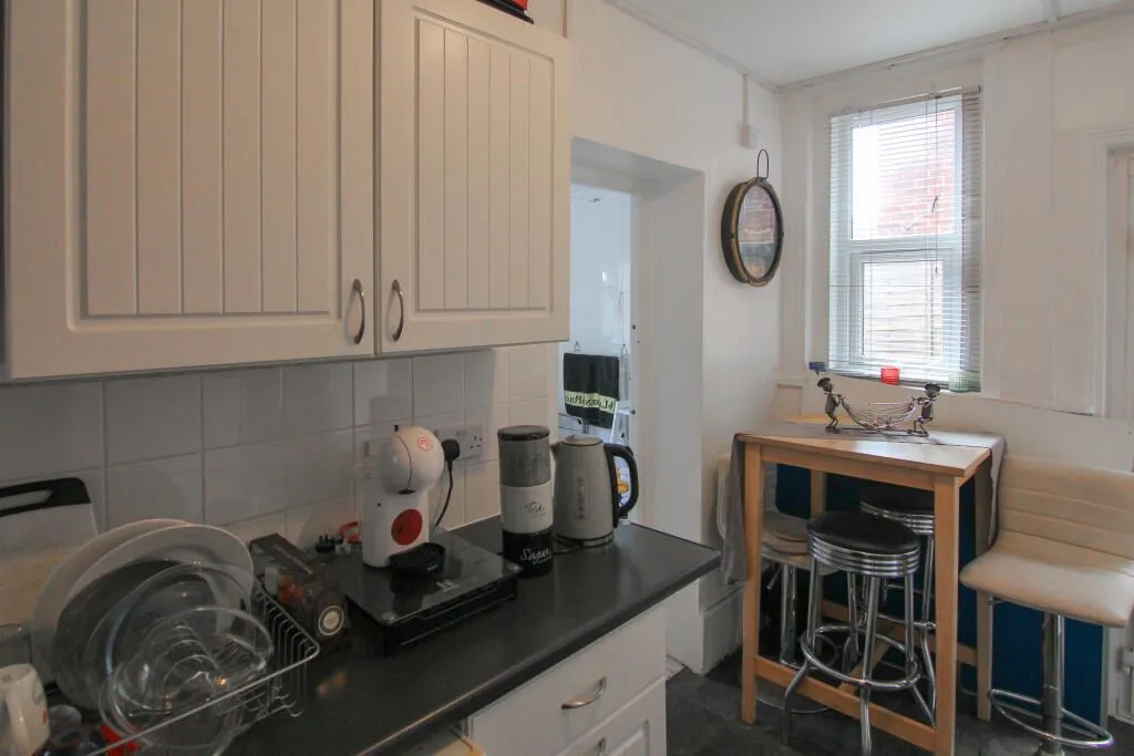 Bournemouth, Dorset, BH1 4ES - Online Properties