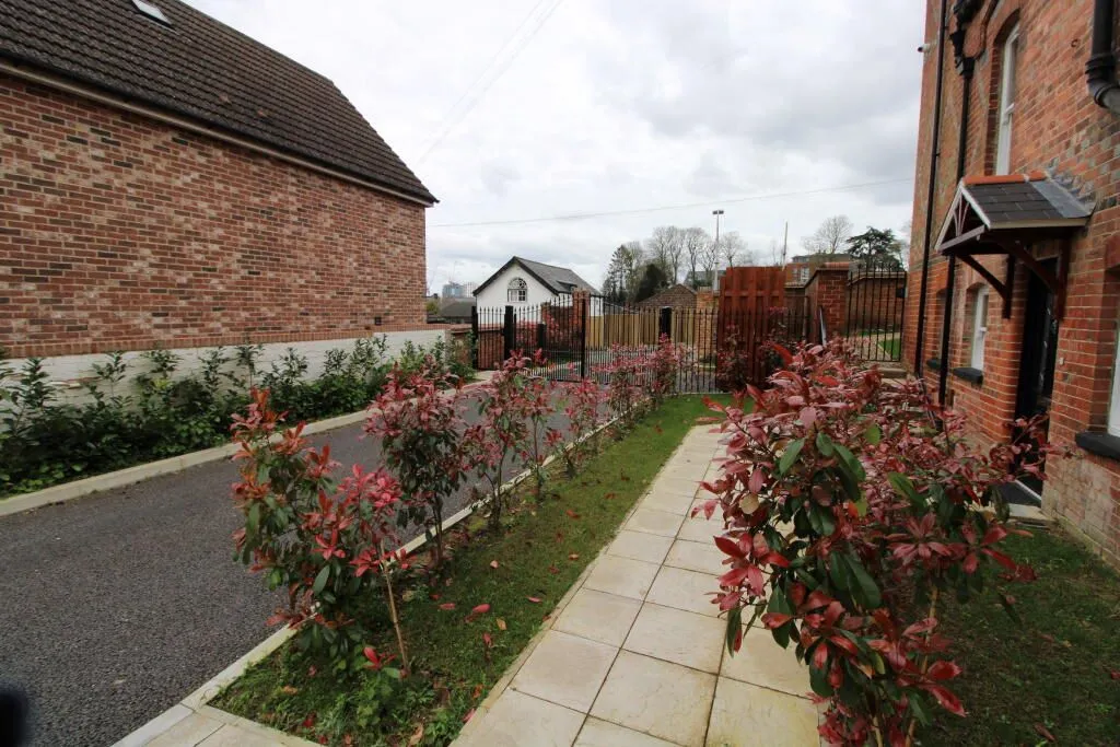 39 Brunswick Hill, Reading, Berkshire, RG1 7YU - Online Properties